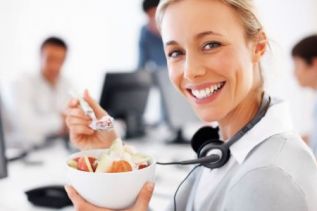 Seis tips prácticos para saber cómo comer cuando tienes una agenda llena