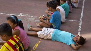 Armstrong apuesta por la capacitación social para prevenir epidemia de piojos en escuelas
