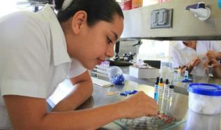El Verano de la Investigación Científica deja huella en los universitarios